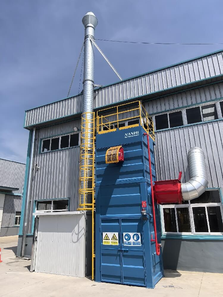 安装工业除尘器来减少环境污染